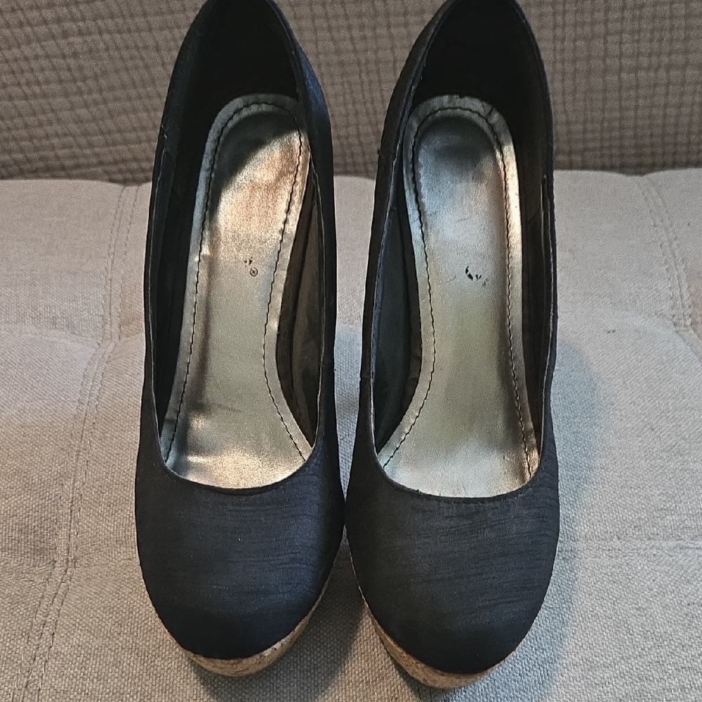 Elegant Black Platform Women's Heels